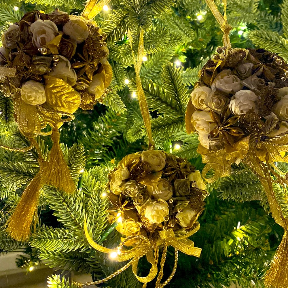 Set of Three- Beautiful Tree Ornament balls for holidays Classic flowers vintage